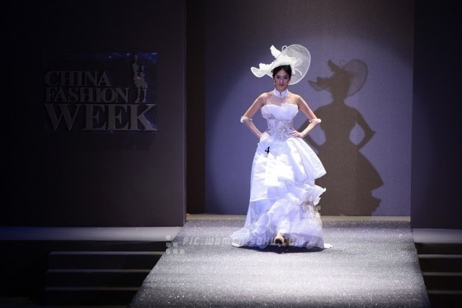 中国婚纱摄影网_中国婚纱设计网(2)